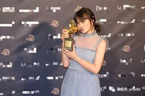 娱乐圈每个月吃瓜,揭秘热点事件，笑料与泪点并存！