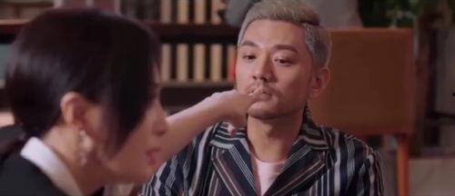 吃瓜娱乐圈八卦直播,吃瓜群众揭秘明星幕后故事